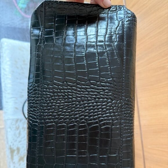 Almost New Chic Black Crocodile Pattern Leather Tote Bag - Picture 3 of 8